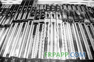 漁具店里的釣竿琳瑯滿目，釣友時(shí)常會(huì)挑花眼。