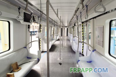已基本裝飾完畢的地鐵列車內(nèi)部。